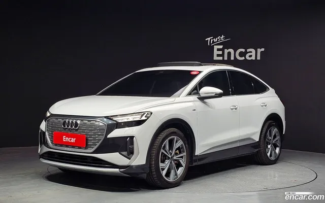 Audi Q4 e-tron (F4) 40 — миниатюра 1