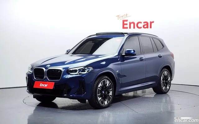 BMW iX3 M — миниатюра 1