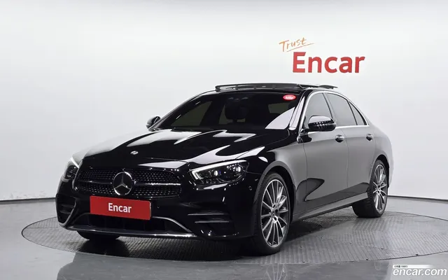 Mercedes-Benz E-Class (W213) E350 4MATIC AMG Line — миниатюра 1