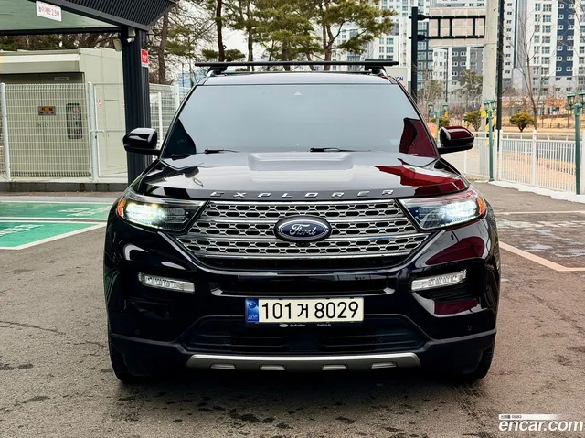 Ford Explorer 2.3 4WD — миниатюра 1