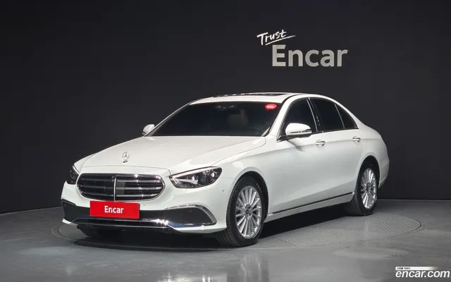 Mercedes-Benz E-Class (W213) E250 — миниатюра 1