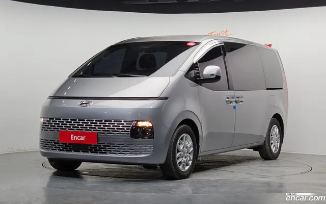 Hyundai Staria 11 — миниатюра 1