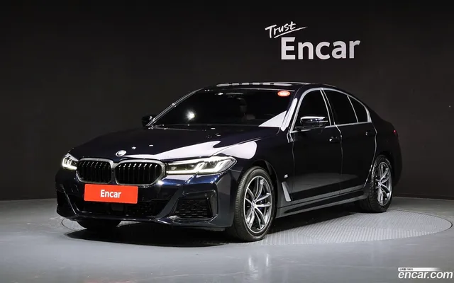 BMW 5 Series (G30) 523d M — миниатюра 1