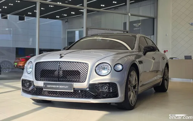 Bentley Flying Spur 4.0 S — миниатюра 1