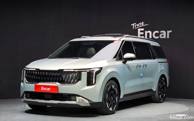 Kia Carnival 7 — миниатюра 1