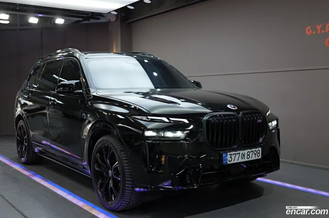 BMW X7 (G07) M60i xDrive M 6 — миниатюра 1