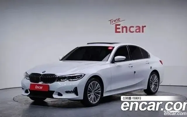 BMW 3 Series (G20) 320i — миниатюра 1