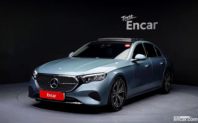 Mercedes-Benz E-Class (W214) E200 — миниатюра 1