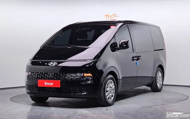 Hyundai Staria HEV 1.6 11 — миниатюра 1