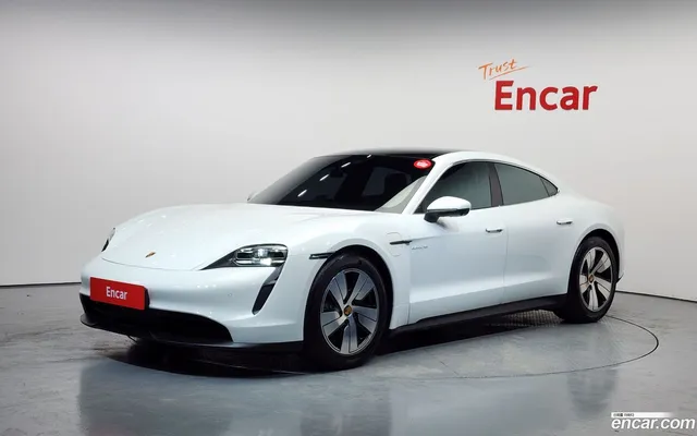 Porsche Taycan — миниатюра 1