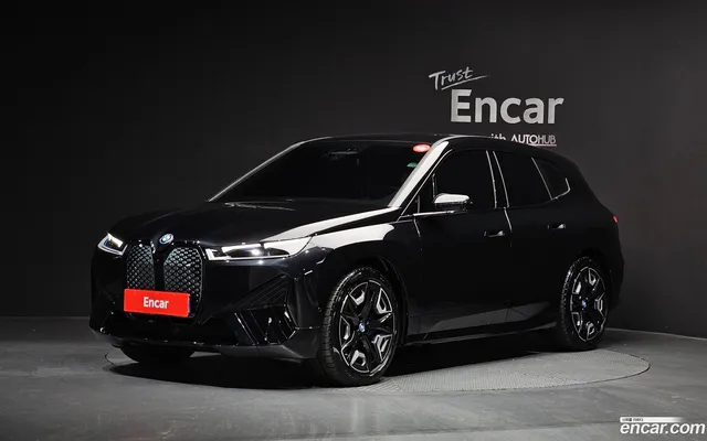 BMW iX xDrive50 — миниатюра 1