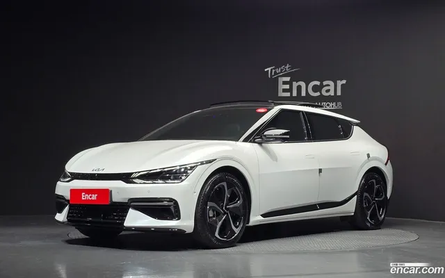 Kia EV6 — миниатюра 1