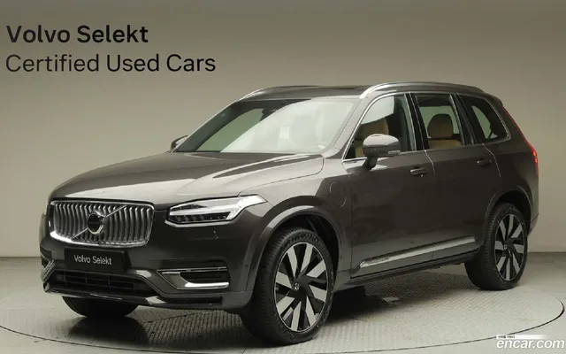 Volvo XC90 T8 — миниатюра 1