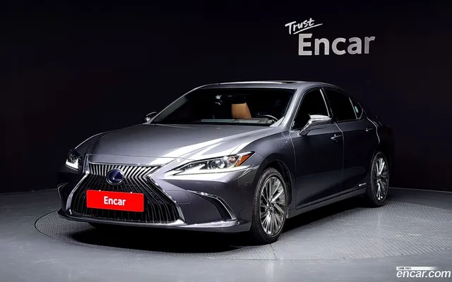 Lexus ES 300h — миниатюра 1