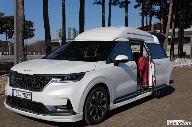 Kia Carnival 9 () — миниатюра 1