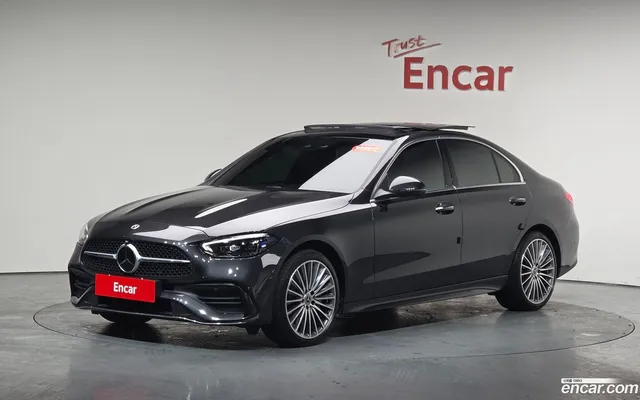 Mercedes-Benz C-Class (W206) C300 AMG Line — миниатюра 1