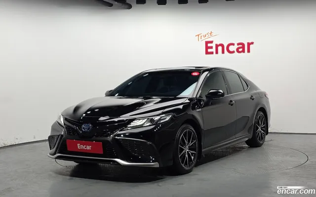 Toyota Camry (XV70) 2.5 XSE — миниатюра 1