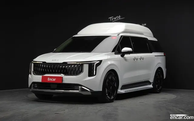 Kia Carnival 9 () — миниатюра 1