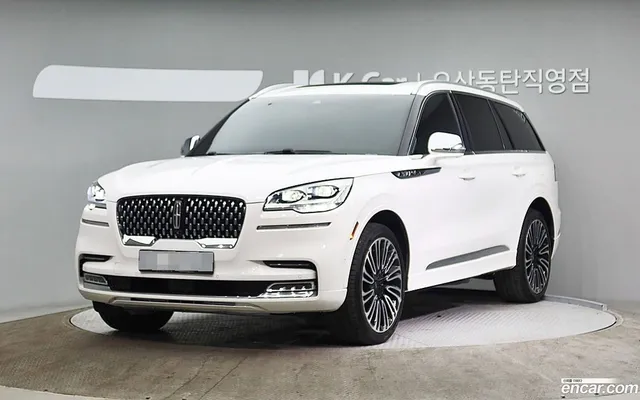 Lincoln Aviator 3.0 AWD — миниатюра 1