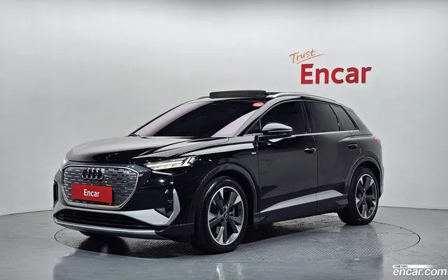 Audi Q4 e-tron (F4) 40 — миниатюра 1