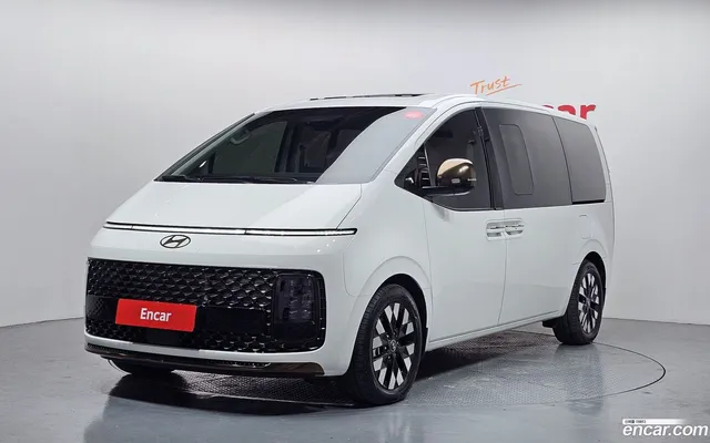 Hyundai Staria 4WD 9 — миниатюра 1