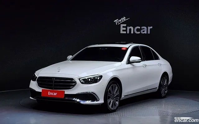 Mercedes-Benz E-Class (W213) E350 4MATIC — миниатюра 1