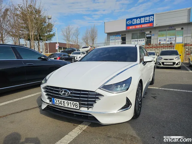 Hyundai (DN8) — миниатюра 1