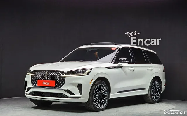 Lincoln Aviator 3.0 AWD — миниатюра 1