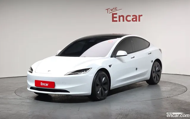 Tesla Model 3 RWD — миниатюра 1