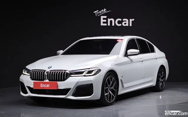 BMW 5 Series (G30) 530i M — миниатюра 1