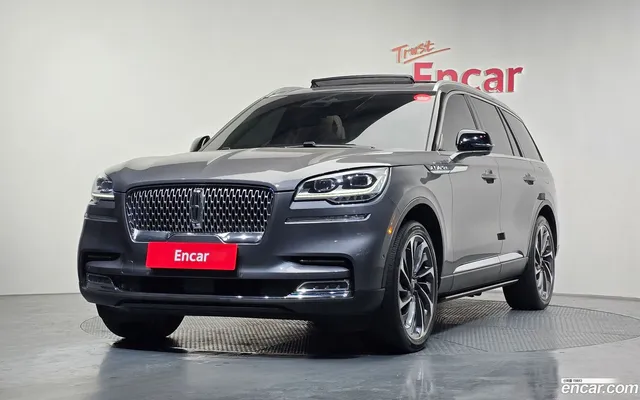 Lincoln Aviator 3.0 AWD — миниатюра 1
