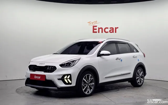 Kia Niro 1.6 HEV — миниатюра 1