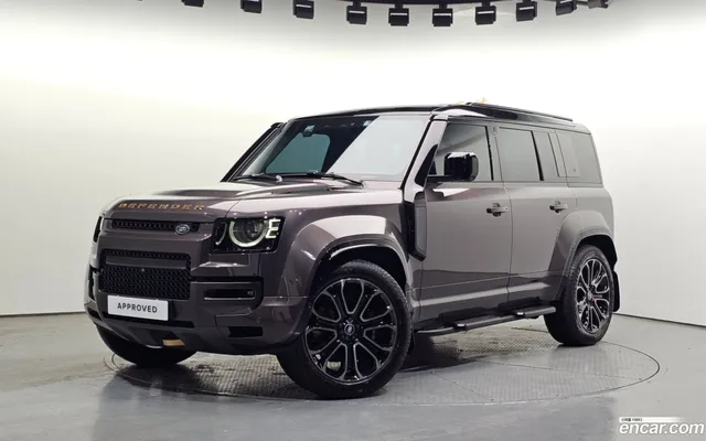 Land Rover (L663) 110 P635 — миниатюра 1