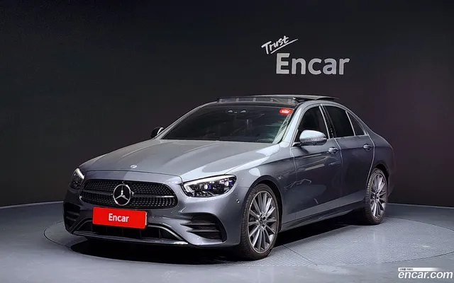 Mercedes-Benz E-Class (W213) E350 4MATIC AMG Line — миниатюра 1