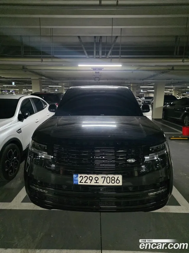 Land Rover Range Rover P530 AB LWB — миниатюра 1