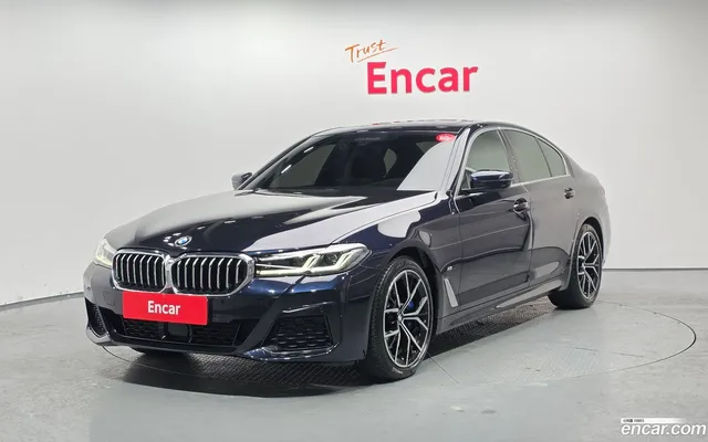 BMW 5 Series (G30) 530i xDrive M — миниатюра 1