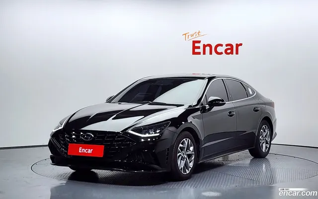 Hyundai Sonata (DN8) 2.0 — миниатюра 1