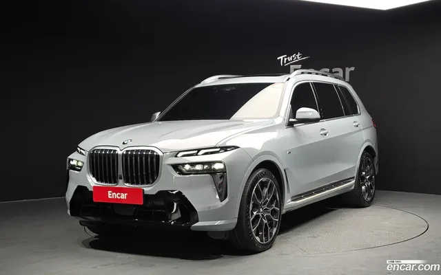 BMW X7 (G07) xDrive 40i M 6 — миниатюра 1