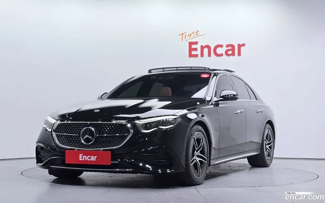 Mercedes-Benz E-Class (W214) E300 4MATIC AMG Line — миниатюра 1