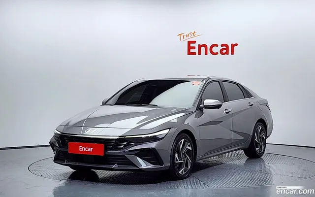 Hyundai Avante CN7 Hybrid — миниатюра 1