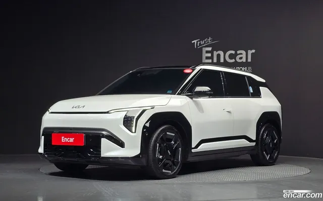 Kia EV3 2WD — миниатюра 1