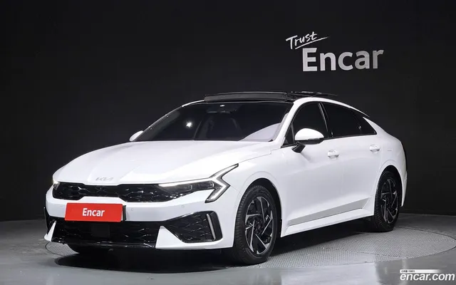 Kia K5 Hybrid — миниатюра 1