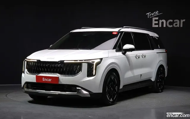 Kia Carnival 7 — миниатюра 1