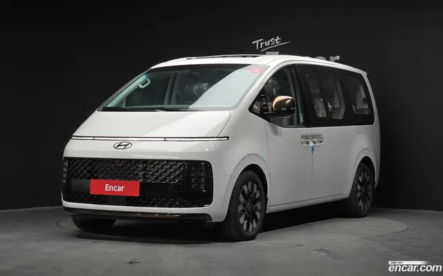 Hyundai Staria 4WD 9 — миниатюра 1