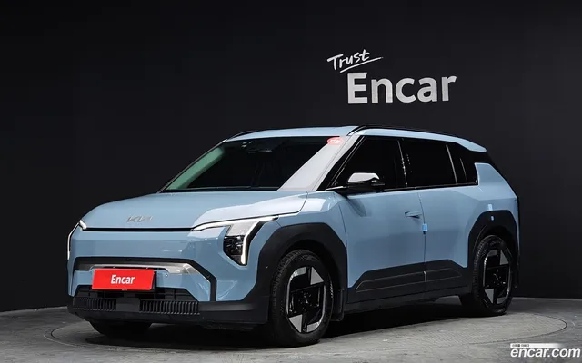 Kia EV3 2WD — миниатюра 1