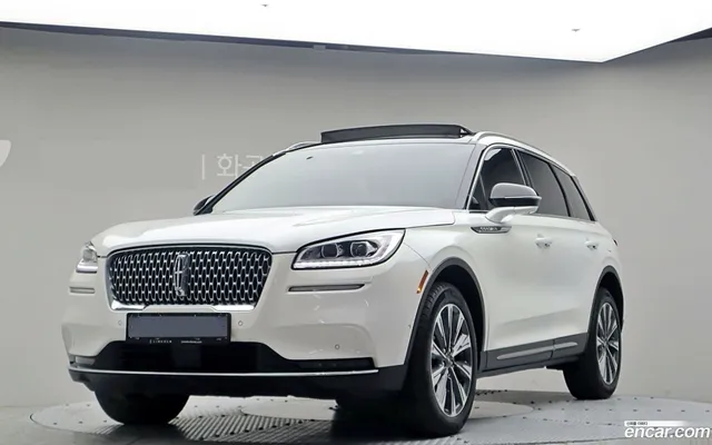 Lincoln Corsair 2.0 AWD — миниатюра 1