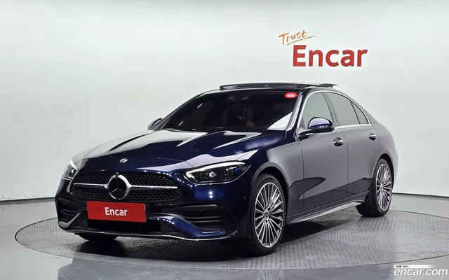 Mercedes-Benz C-Class (W206) C300 AMG Line — миниатюра 1