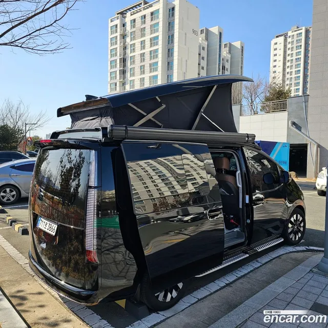 Hyundai Staria 2WD — миниатюра 1