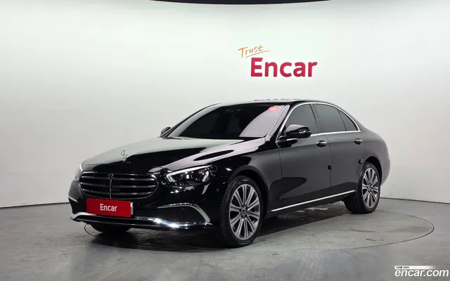 Mercedes-Benz E-Class (W213) E300e 4MATIC — миниатюра 1