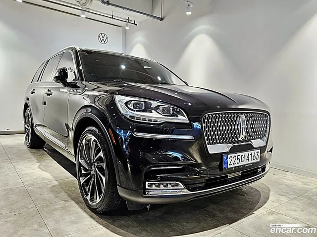 Lincoln Aviator 3.0 AWD — миниатюра 1